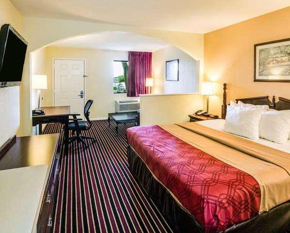 Suite - Rodeway Inn & Suites Northwest Houston