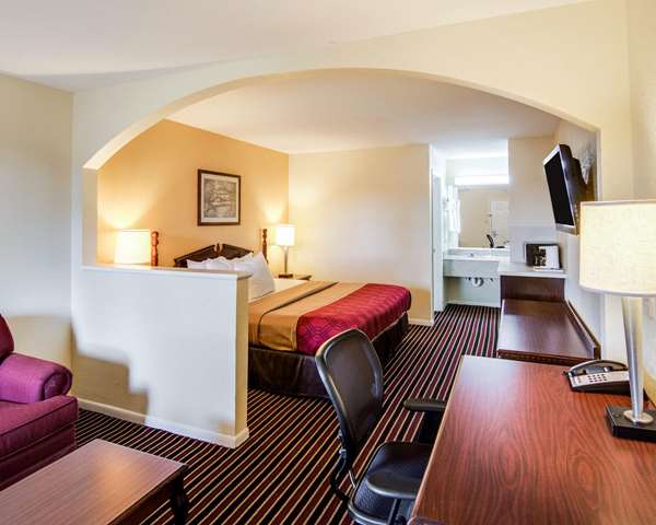 Suite - Rodeway Inn & Suites Northwest Houston