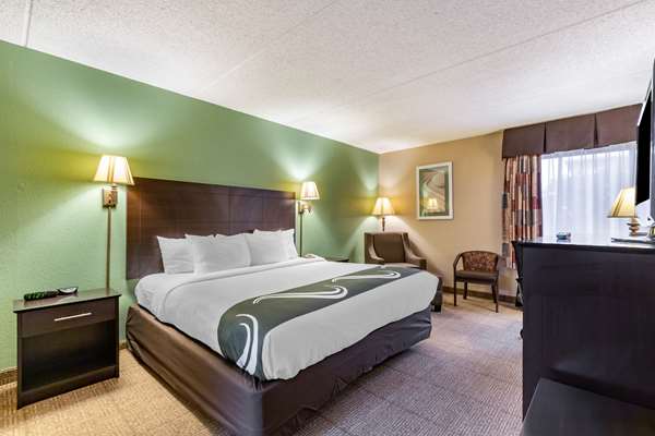  - Quality Inn Six Flags Fiesta Park San Antonio - I-10, Exit 556