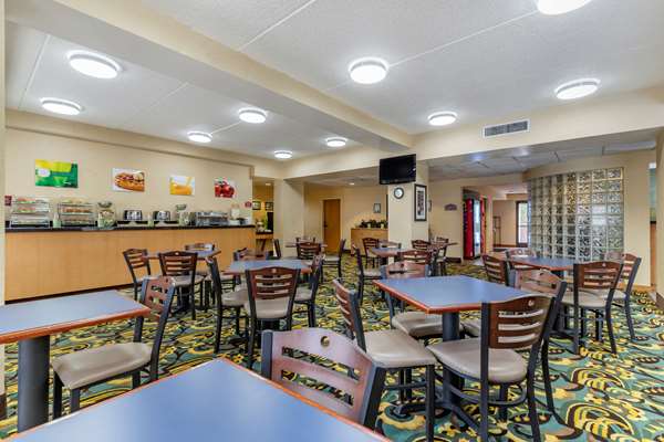 Amenities - Quality Inn Six Flags Fiesta Park San Antonio - I-10, Exit 556