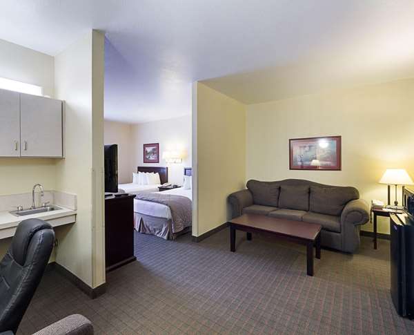 Suite - Quality Inn & Suites Kerrville - I-10, Exit 508