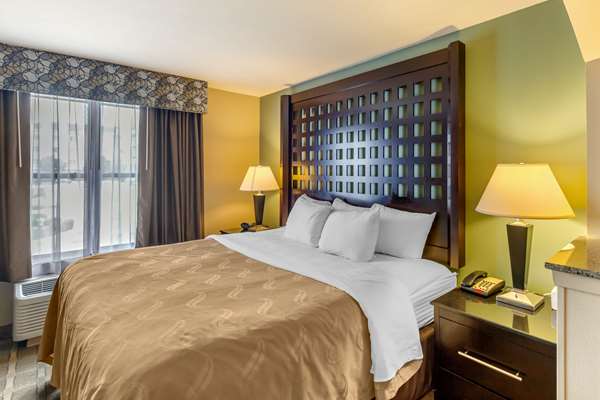 Suite - Quality Suites Sherman