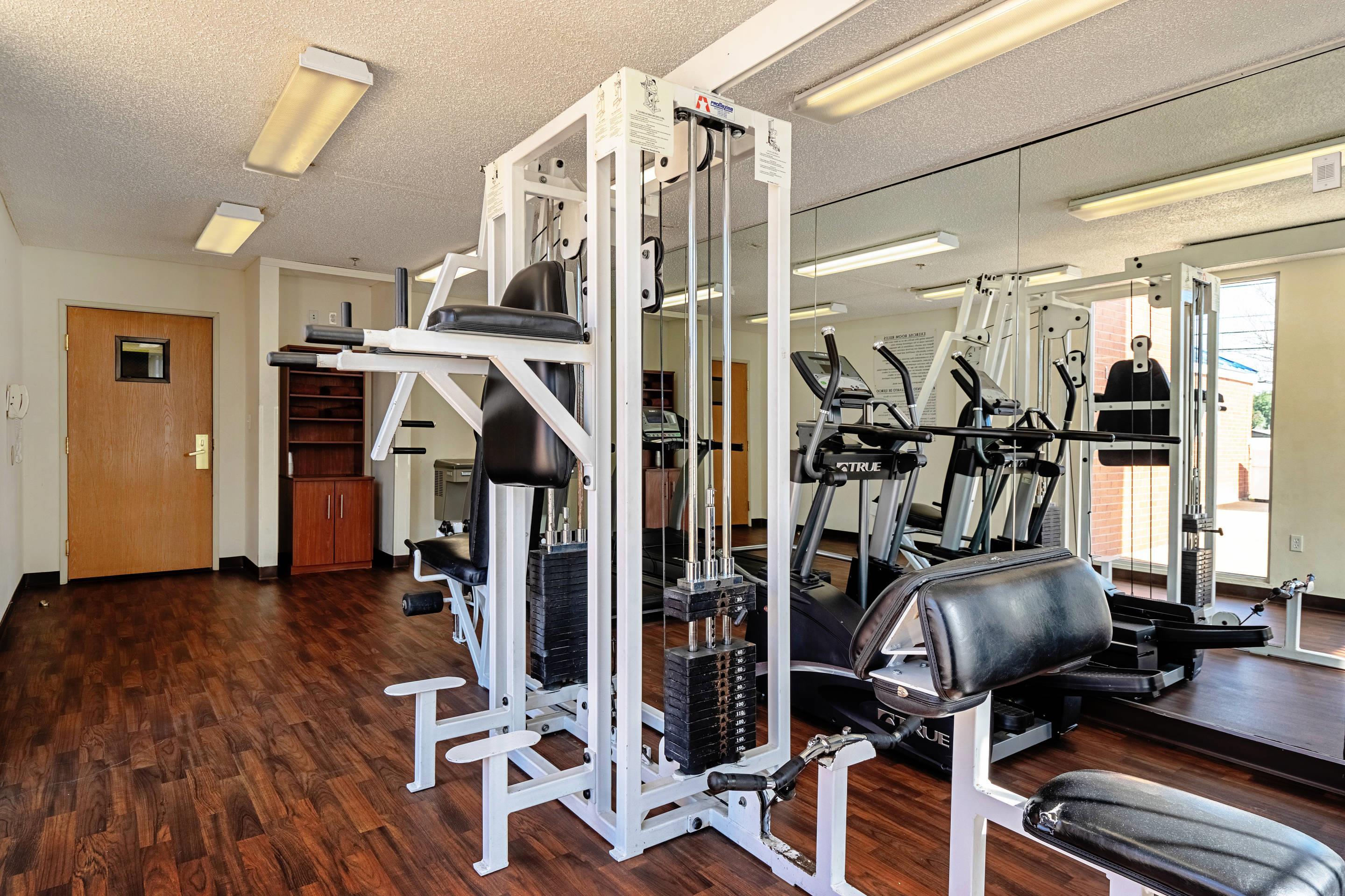 Fitness center | Quality Suites