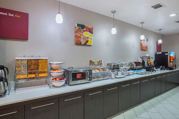 Amenities - Comfort Suites Lewisville