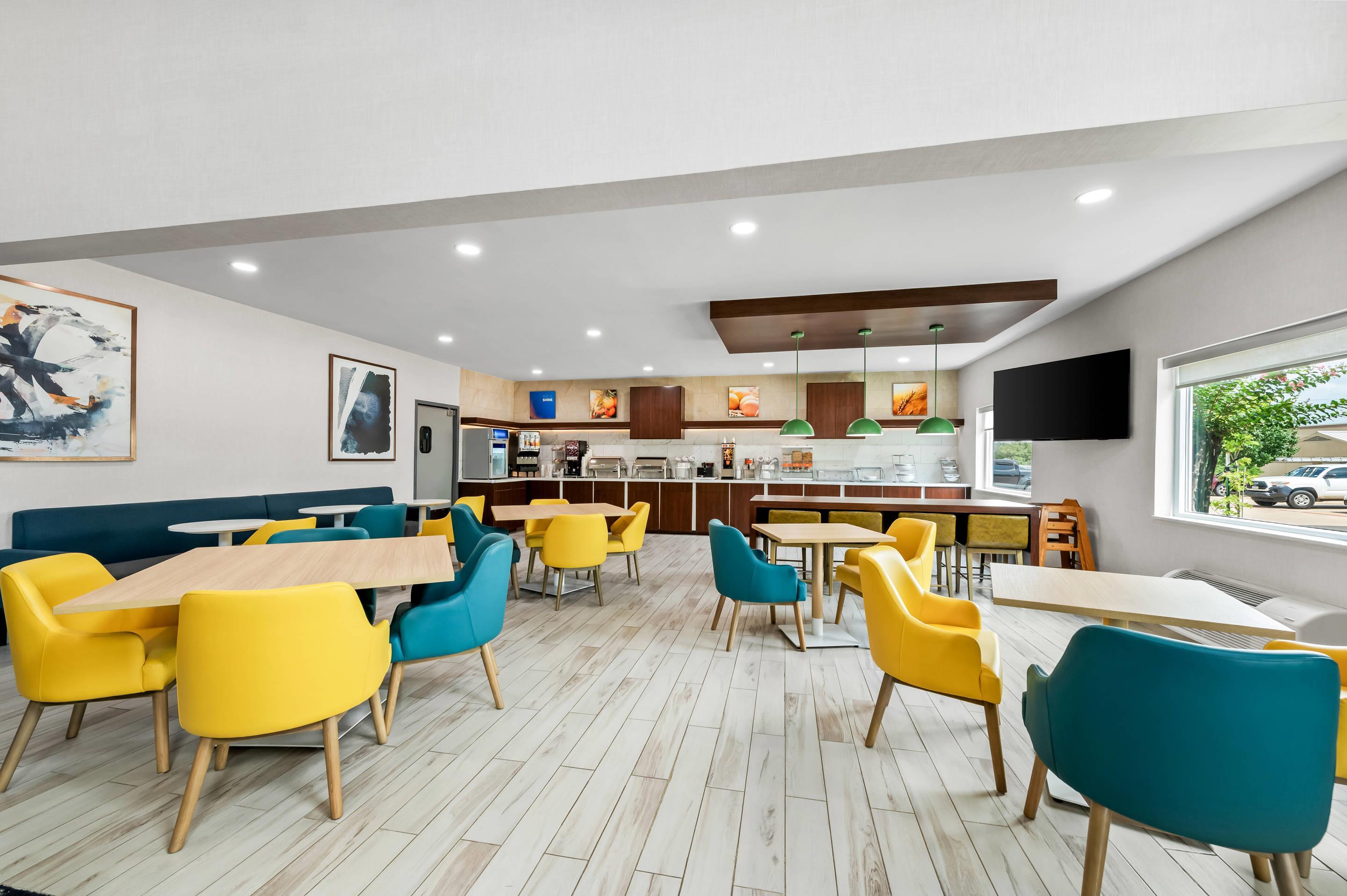 Breakfast area