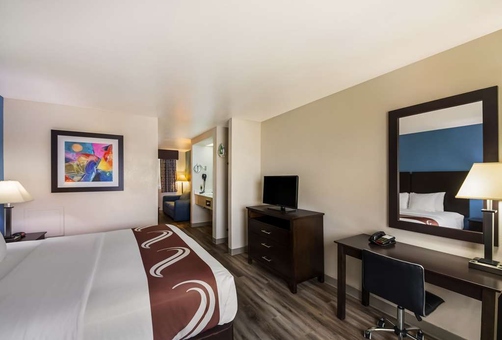 QUALITY INN & SUITES ROUND ROCK-AUS-guestroom-Guest Room,Suite,On-Site.jpg