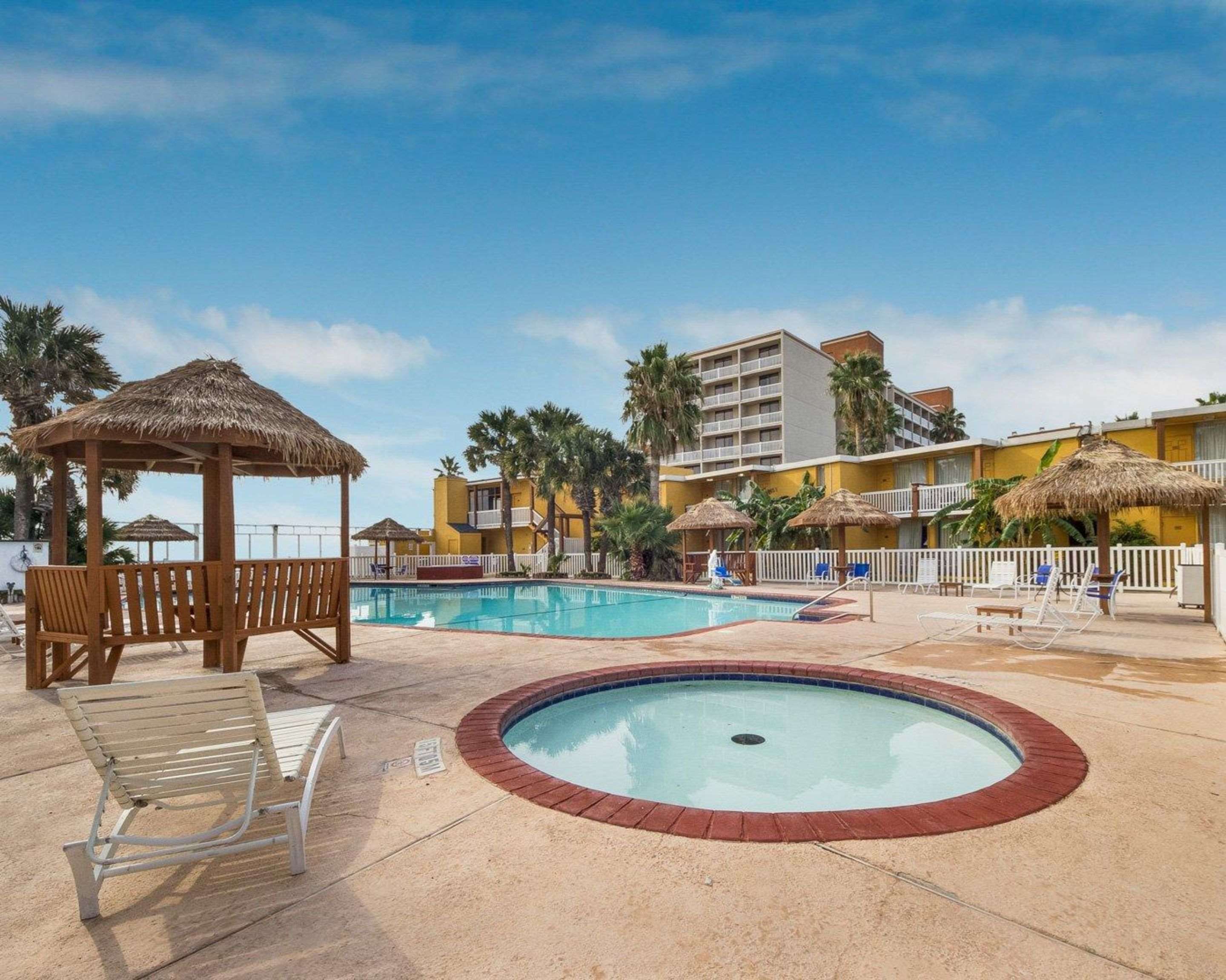Outdoor hot tub | Quality Inn & Suites Corpus Christi