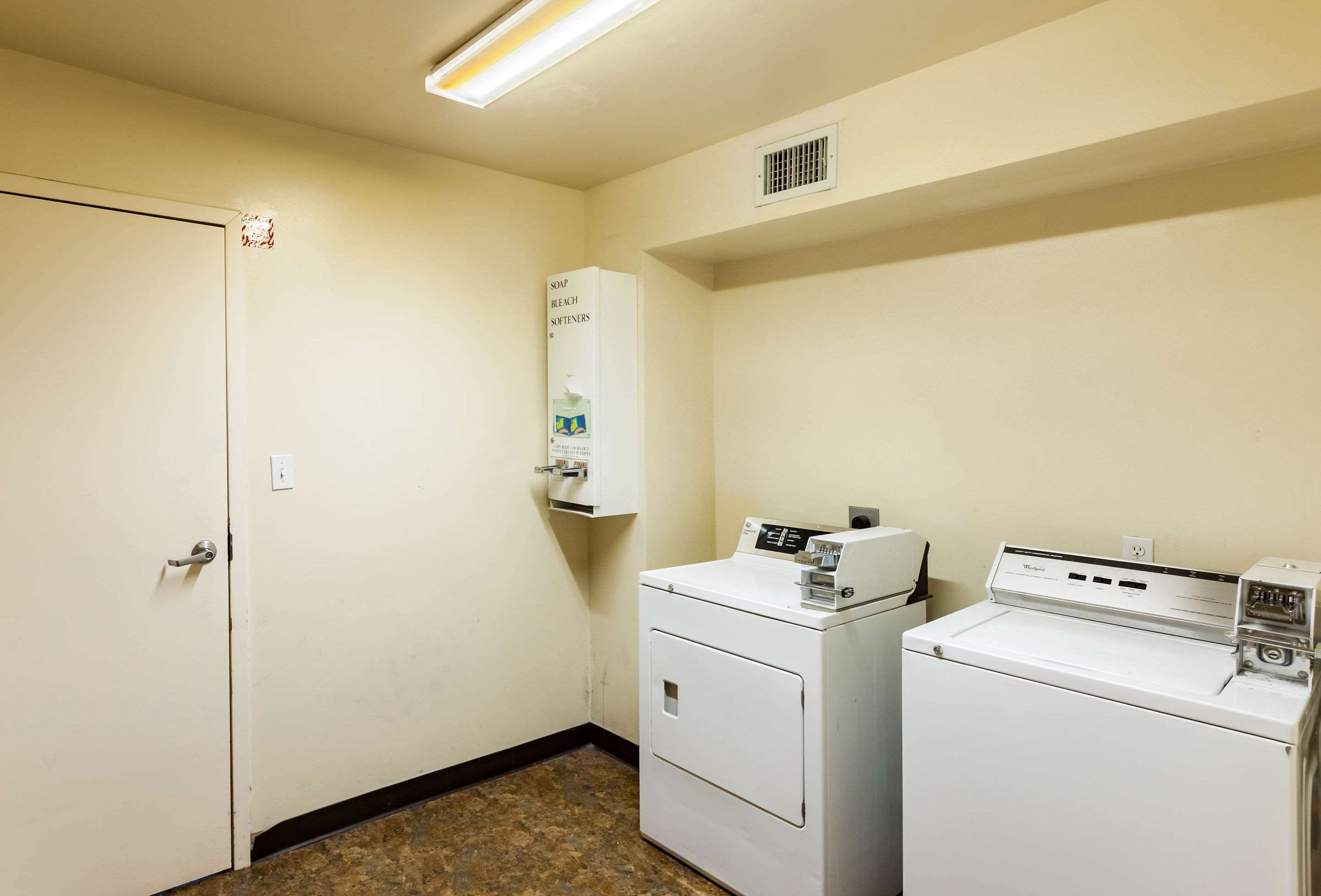 Guest laundry area | Quality Inn near SeaWorld - Lackland