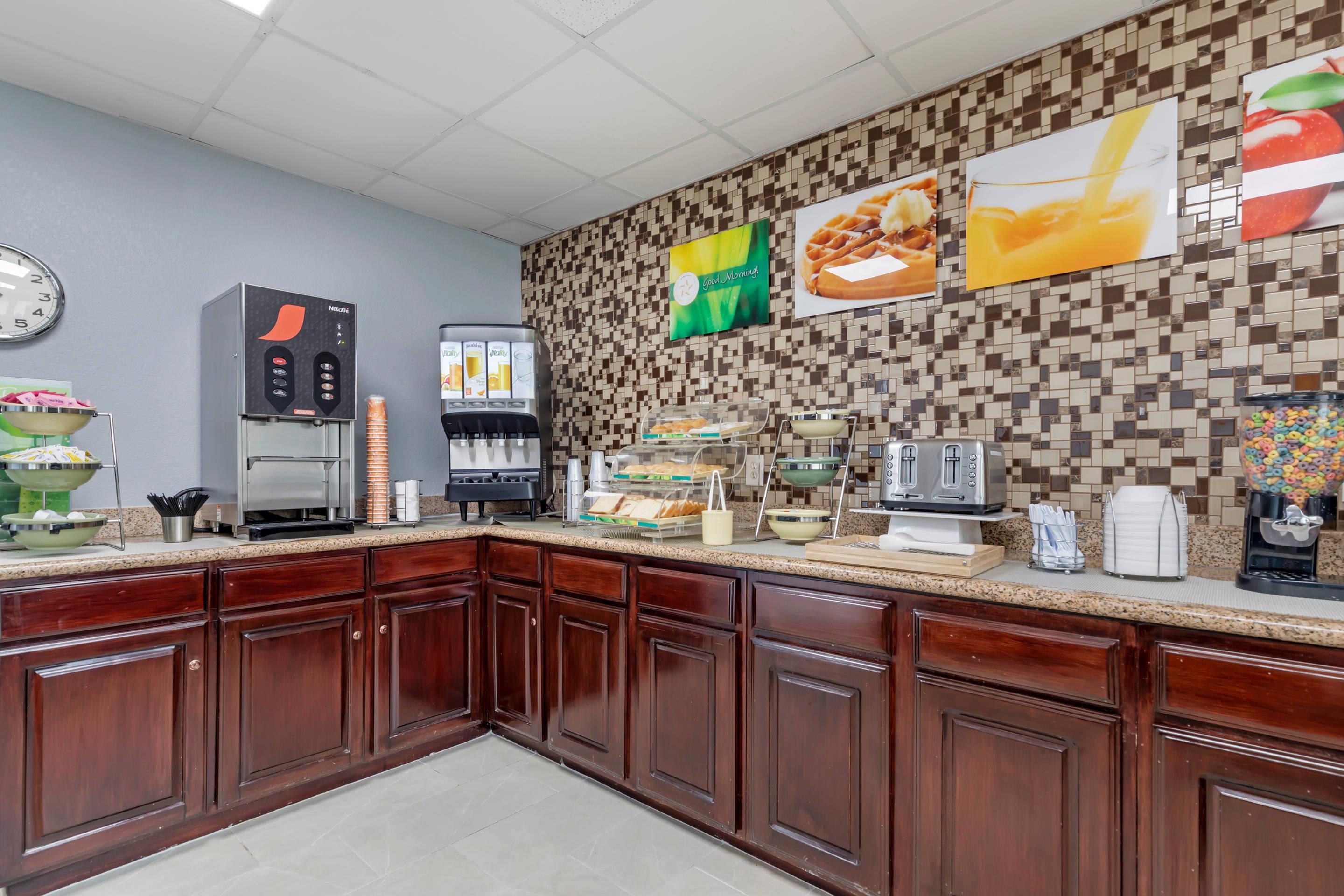 Breakfast counter | Quality Inn near SeaWorld - Lackland