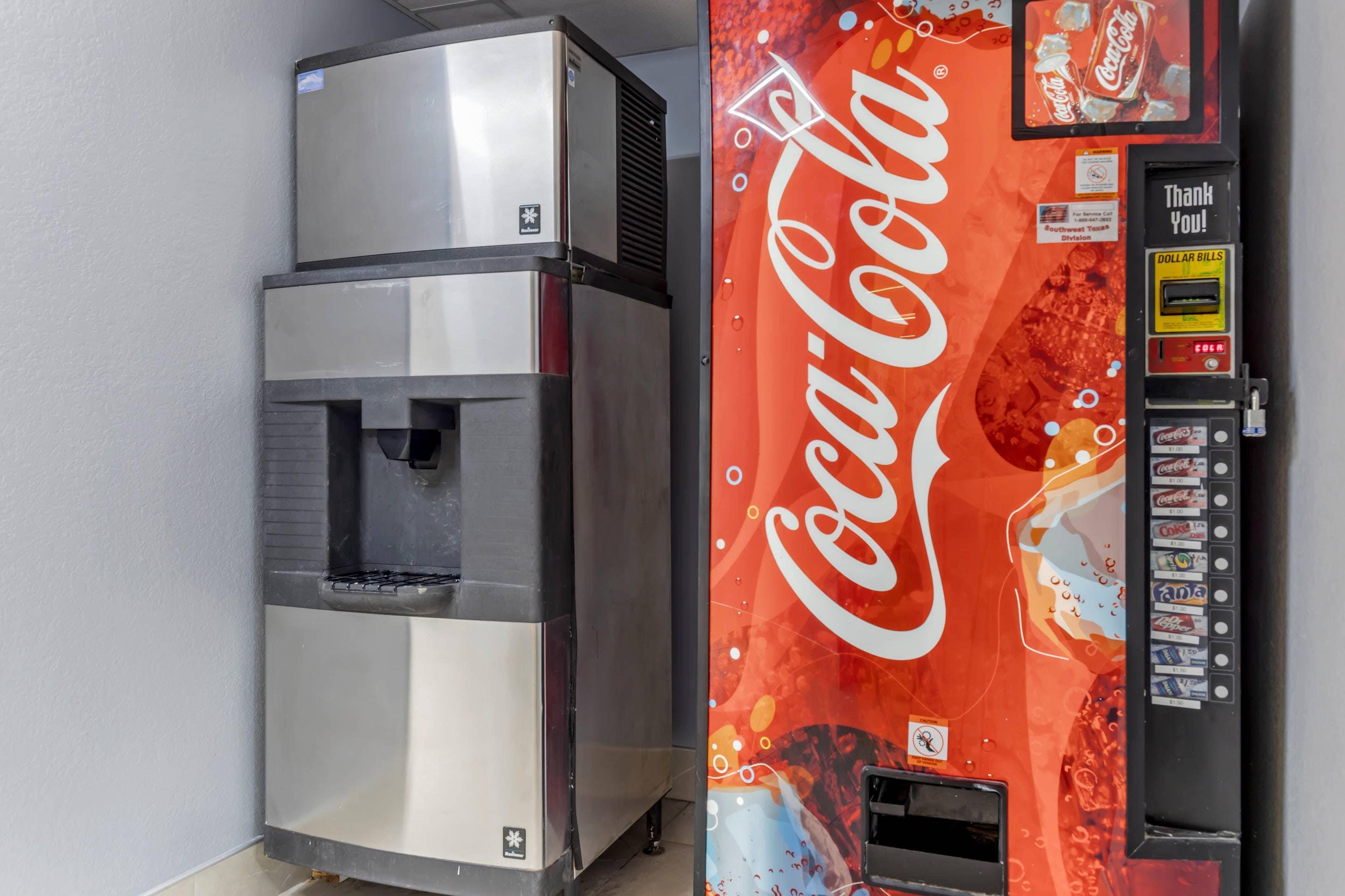 Hotel vending area | Quality Inn near SeaWorld - Lackland