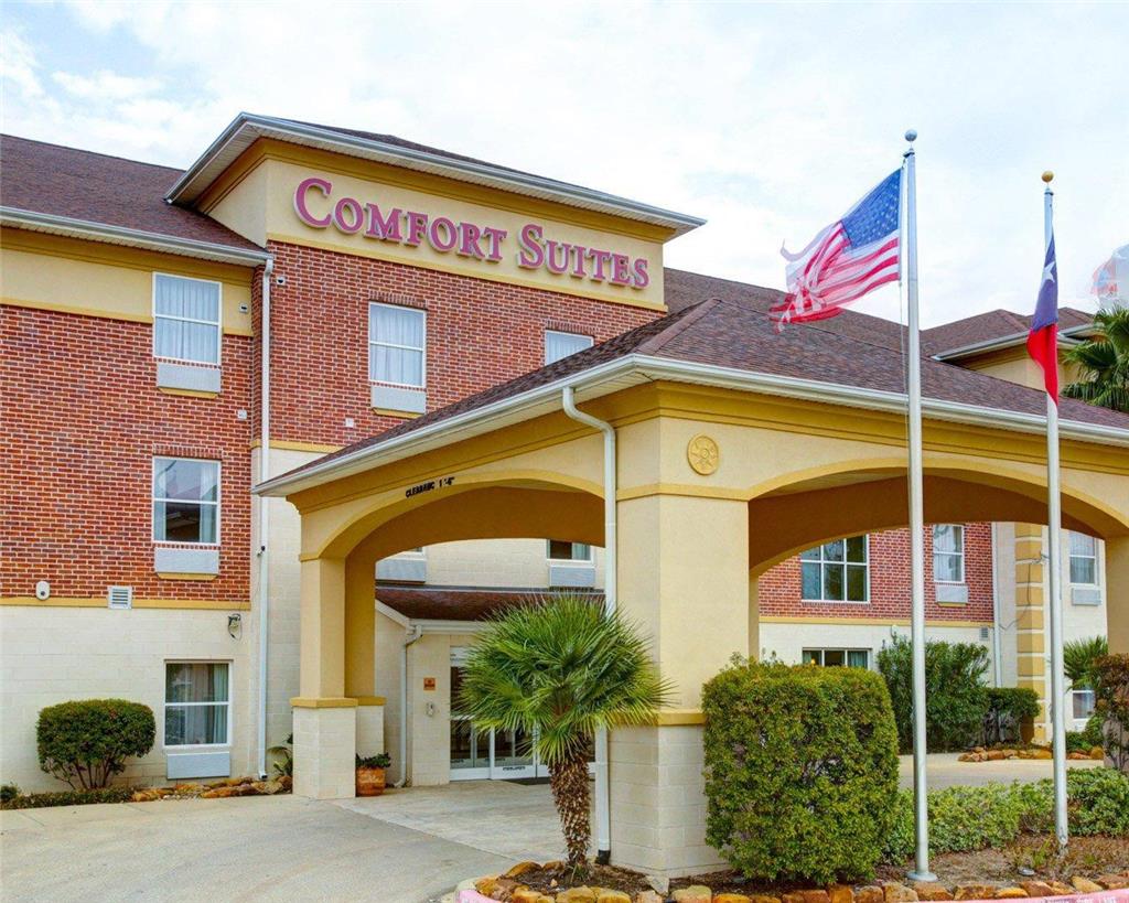 Comfort Suites
