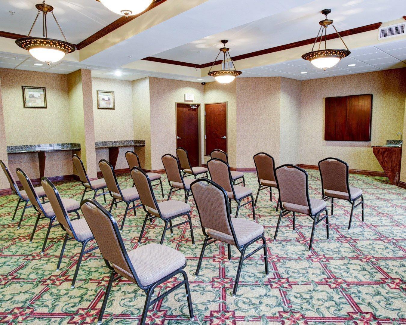 Meeting room | Comfort Suites University Drive