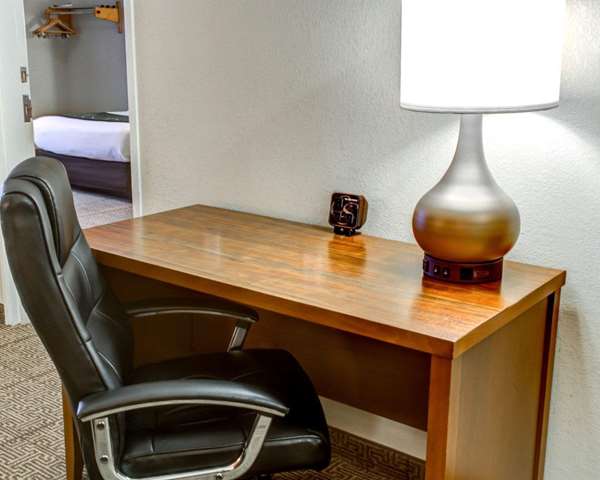 Suite - Comfort Suites Tyler