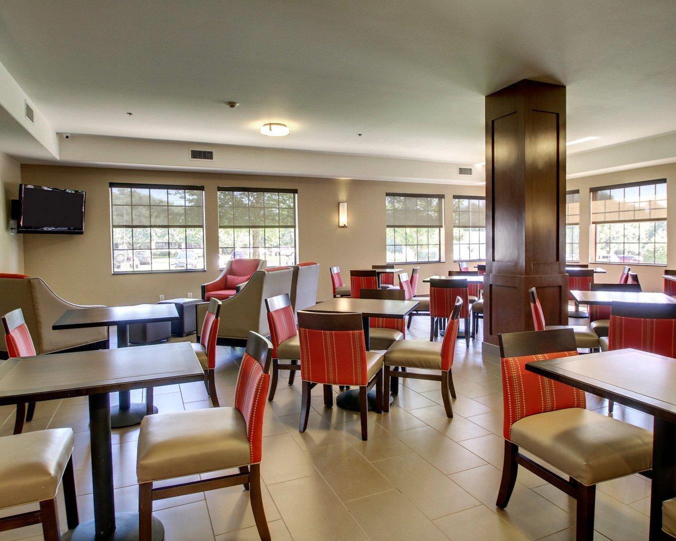 Breakfast area in the lobby | Comfort Suites Tyler South