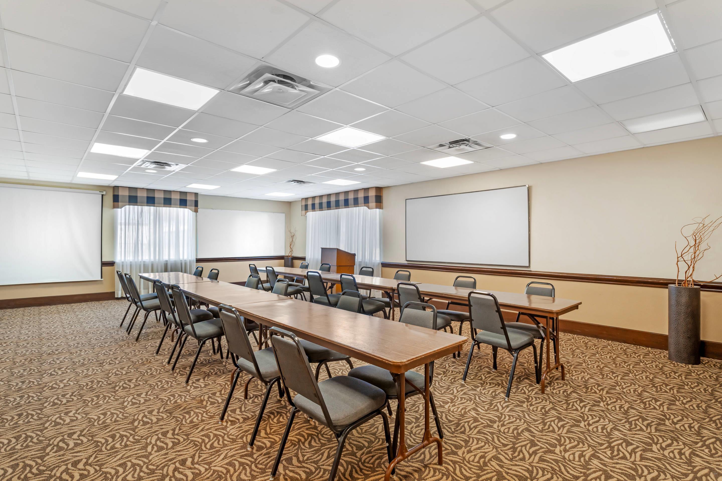 Conference room | Comfort Suites Deer Park Pasadena