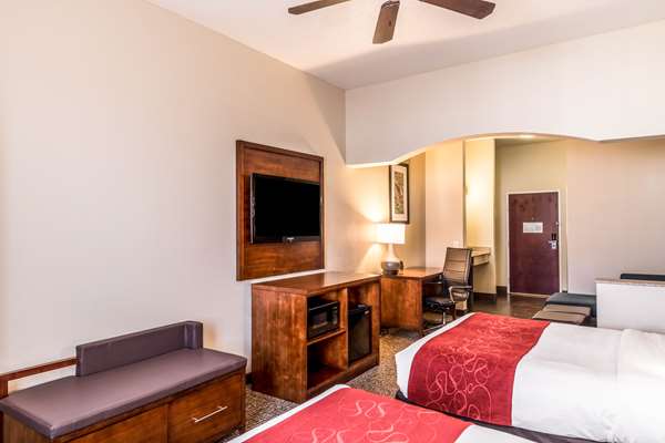  - Comfort Suites South Amarillo - I-27, Exit 116