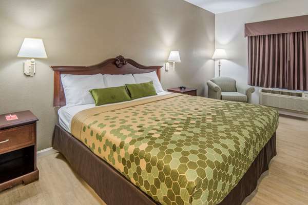  - Econo Lodge Weatherford - I-20, Exit 406