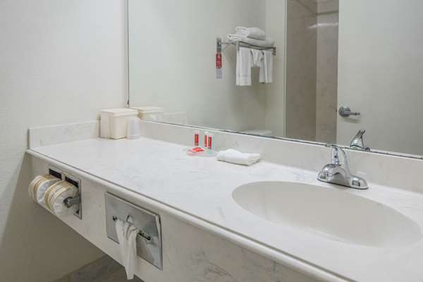  - Econo Lodge Weatherford - I-20, Exit 406