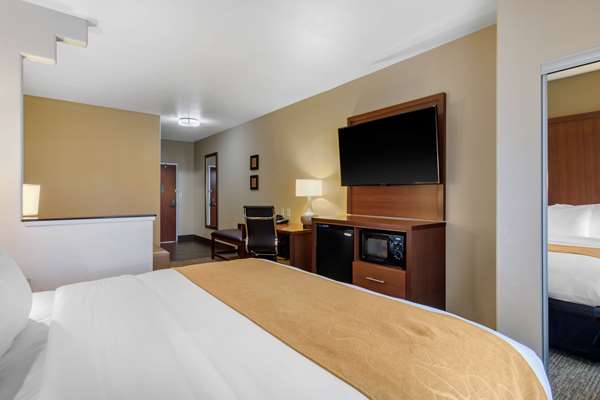 Suite - Comfort Suites Marshall - I-20, Exit 617