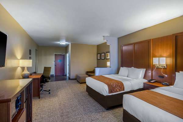Suite - Comfort Suites Marshall - I-20, Exit 617