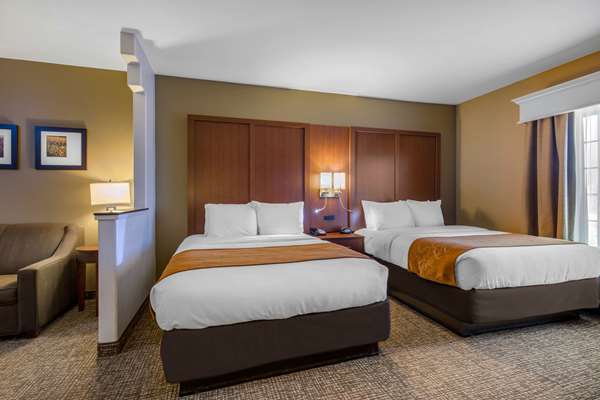 Suite - Comfort Suites Marshall - I-20, Exit 617