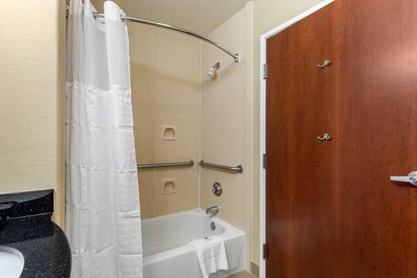 Suite - Comfort Suites Marshall - I-20, Exit 617