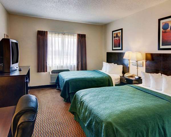  - Quality Inn & Suites Wichita Falls - I-44, Exit 2