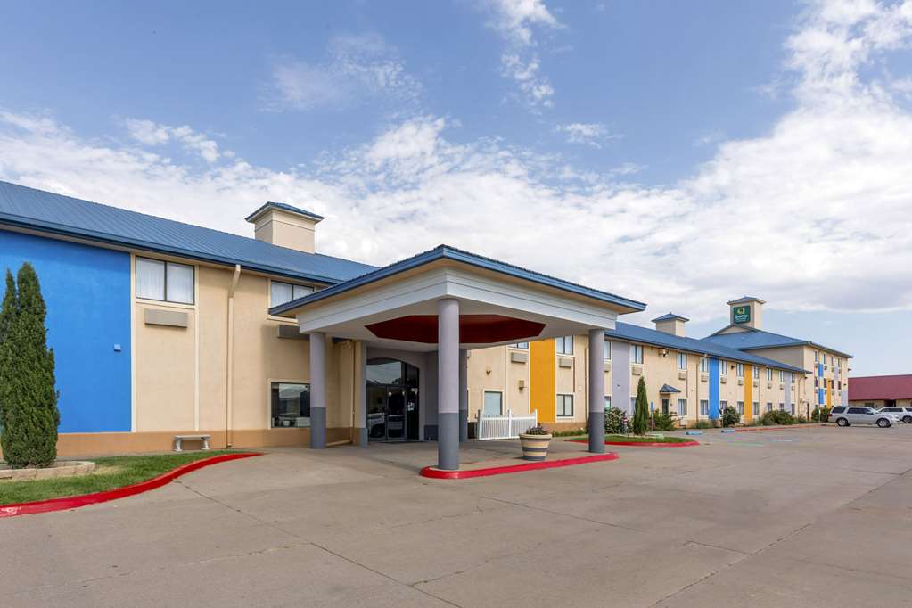 Quality Inn & Suites