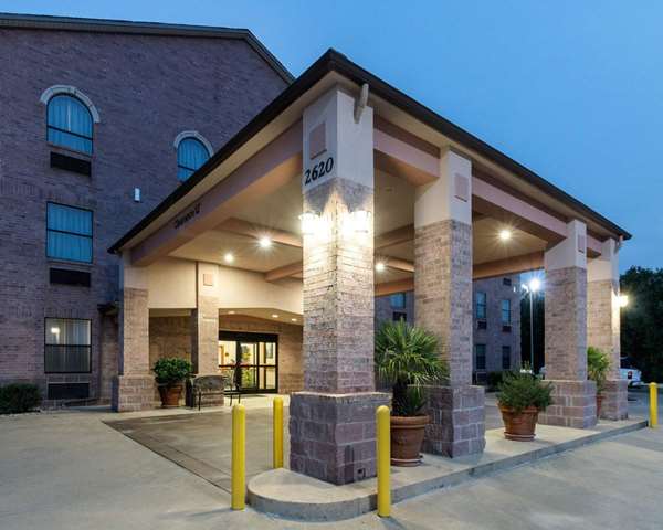 Exterior view - Quality Inn Buffalo - I-45, Exit 178