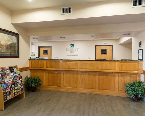  - Quality Inn Buffalo - I-45, Exit 178