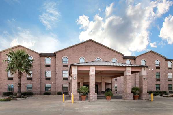 Exterior view - Quality Inn Buffalo - I-45, Exit 178