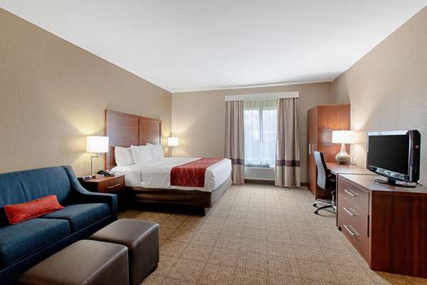 Suite - Comfort Inn & Suites Fredericksburg
