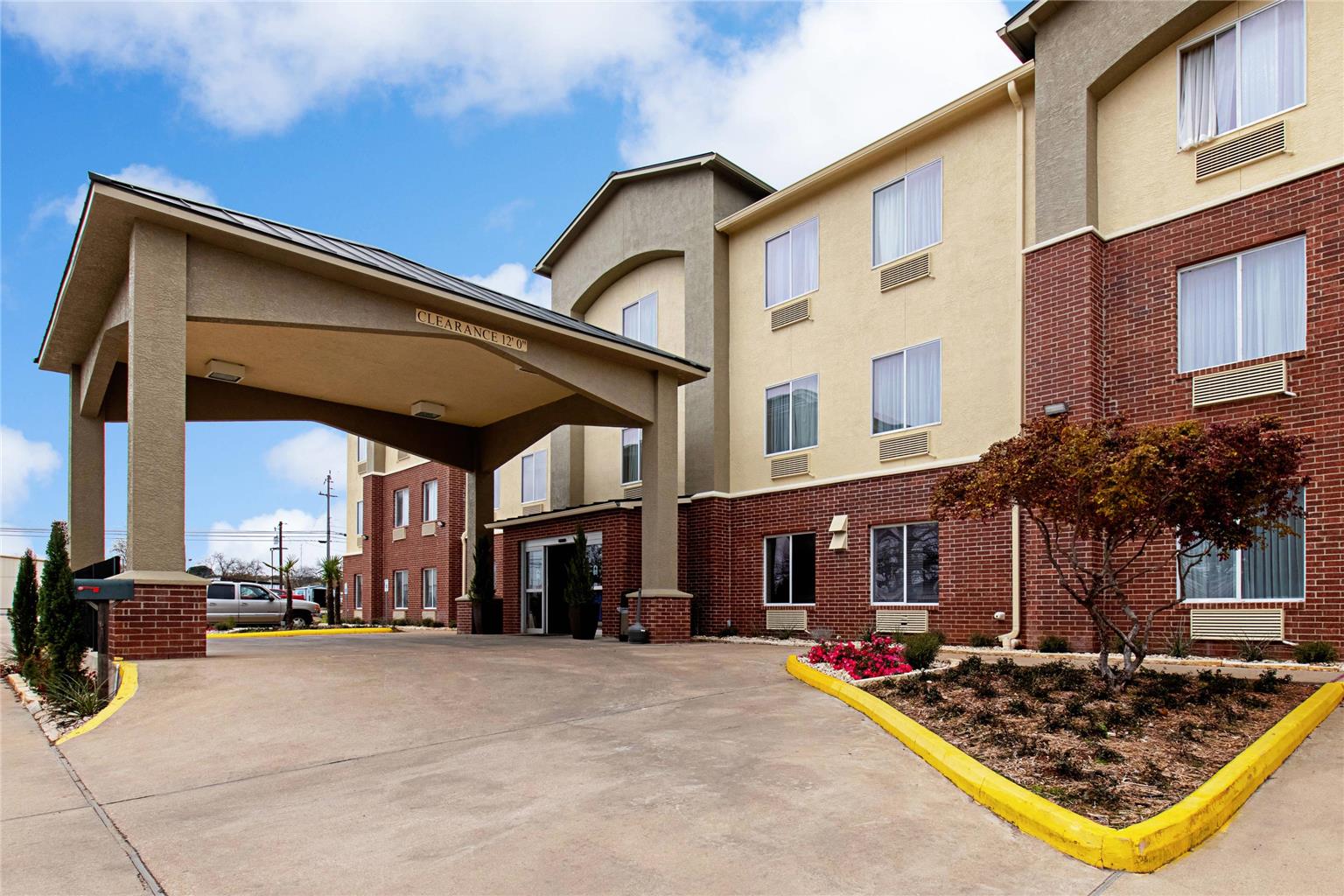 Comfort Inn & Suites