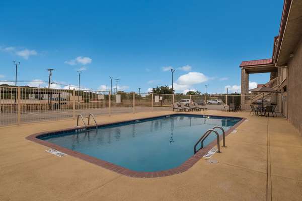 Pool - Quality Inn Sonora - I-10, Exit 400