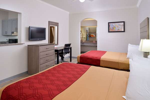  - Econo Lodge Inn & Suites Port Arthur