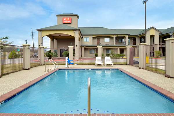 Pool - Econo Lodge Inn & Suites Port Arthur