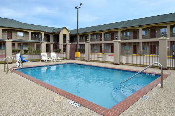 Pool - Econo Lodge Inn & Suites Port Arthur