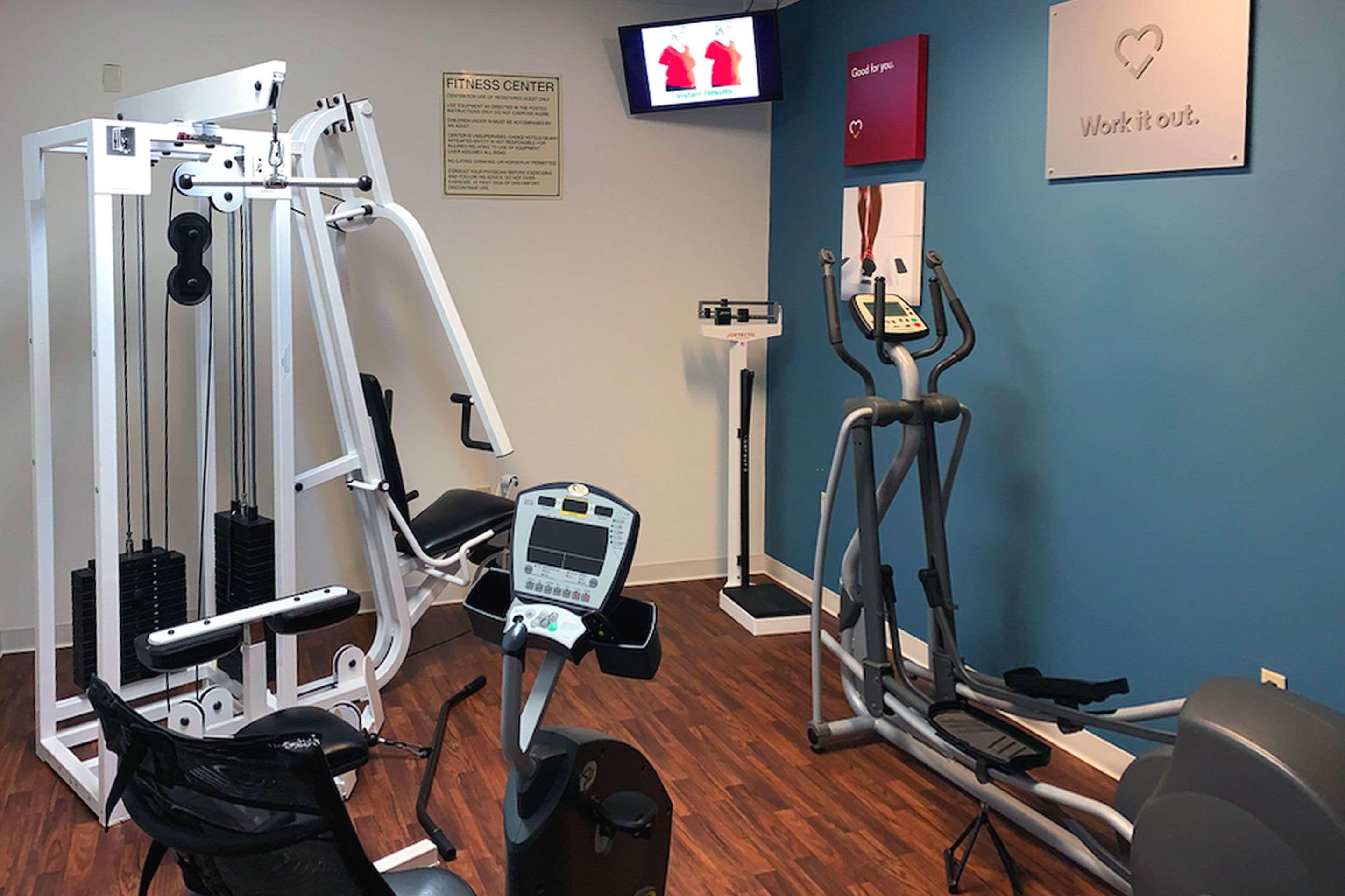 Fitness center | Comfort Suites Texas Ave.
