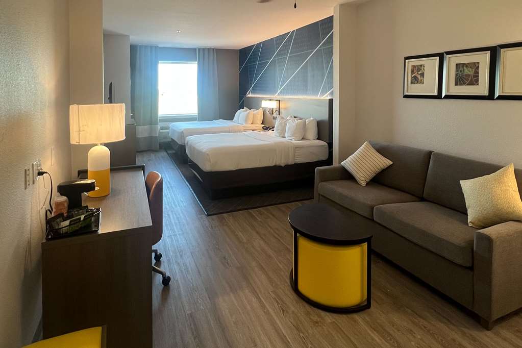 COMFORT SUITES SAN ANGELO-guestroom-Guest Room,On-Site.jpg