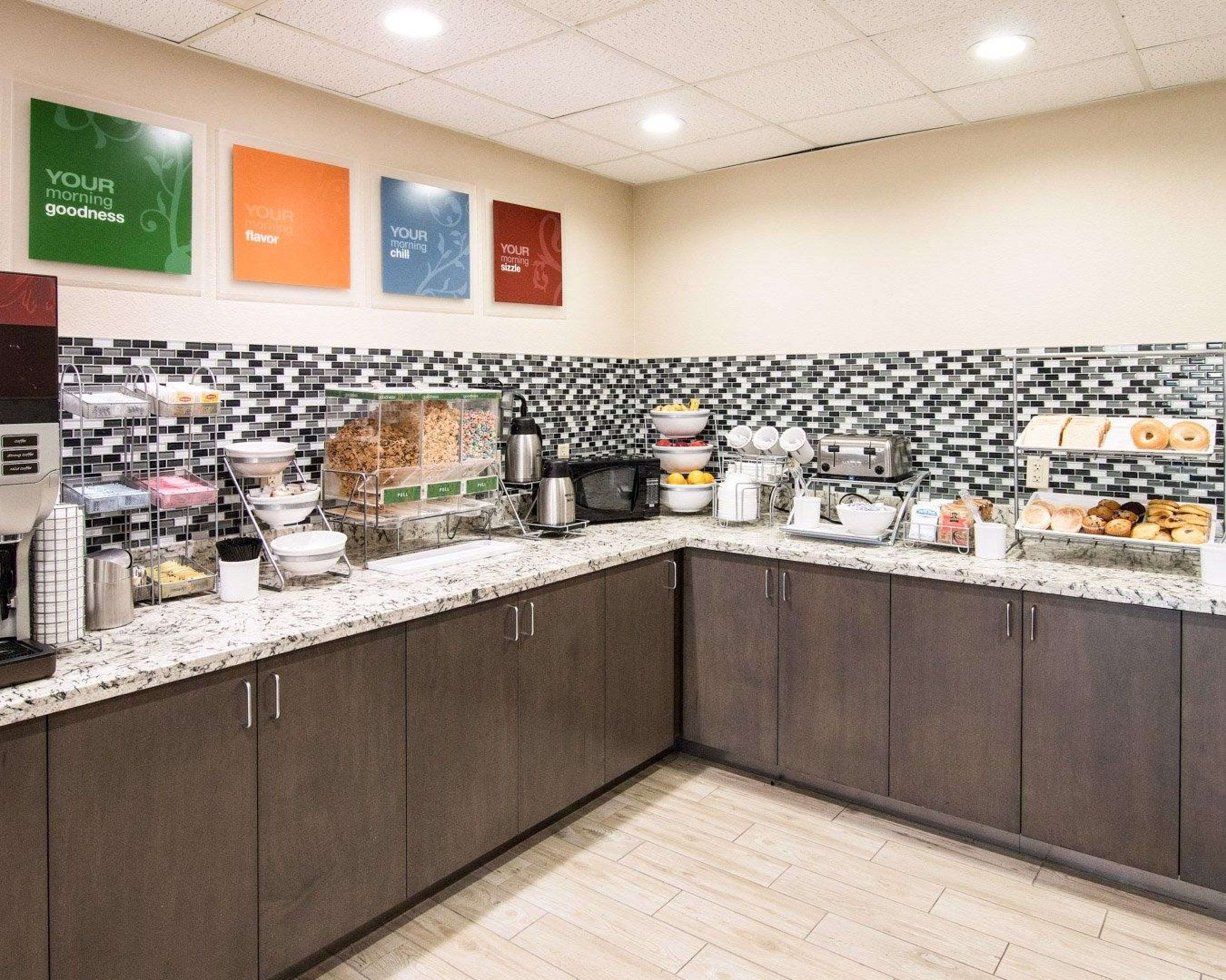 Free continental breakfast | Comfort Suites San Angelo near University