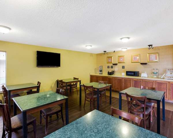 Amenities - Rodeway Inn & Suites Fiesta Park San Antonio - I-10, Exit 560