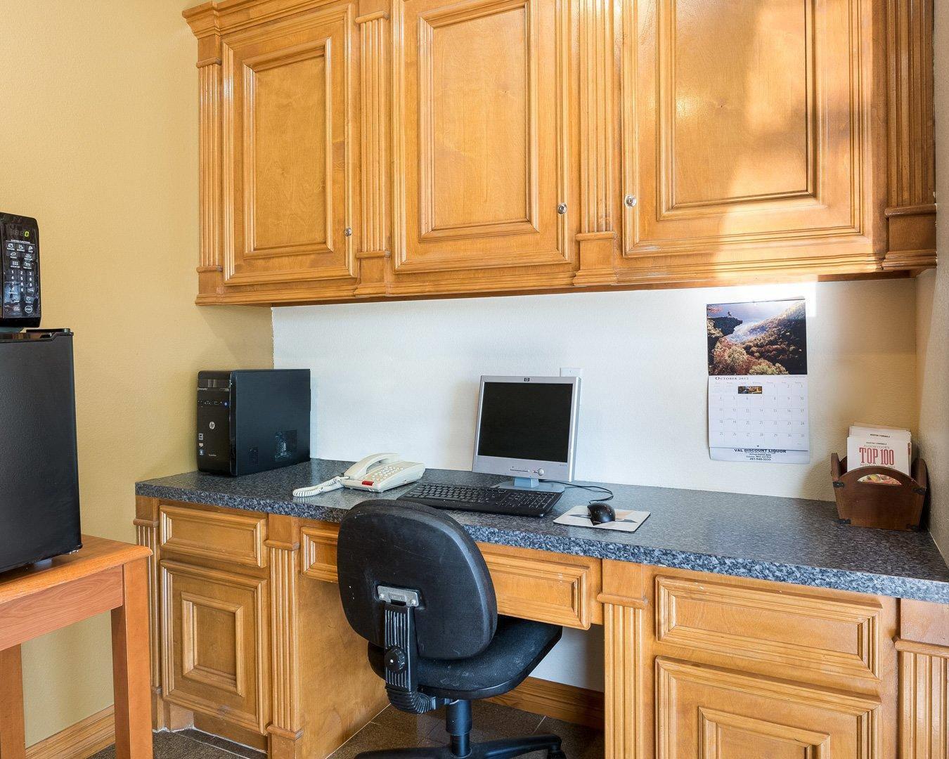 Business center with free wireless Internet access | Rodeway Inn & Suites Humble, TX