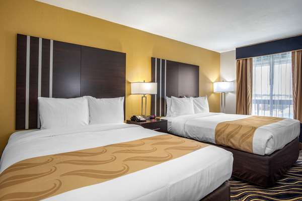 Suite - Quality Inn & Suites Fort Worth - I-30, Exit 7A