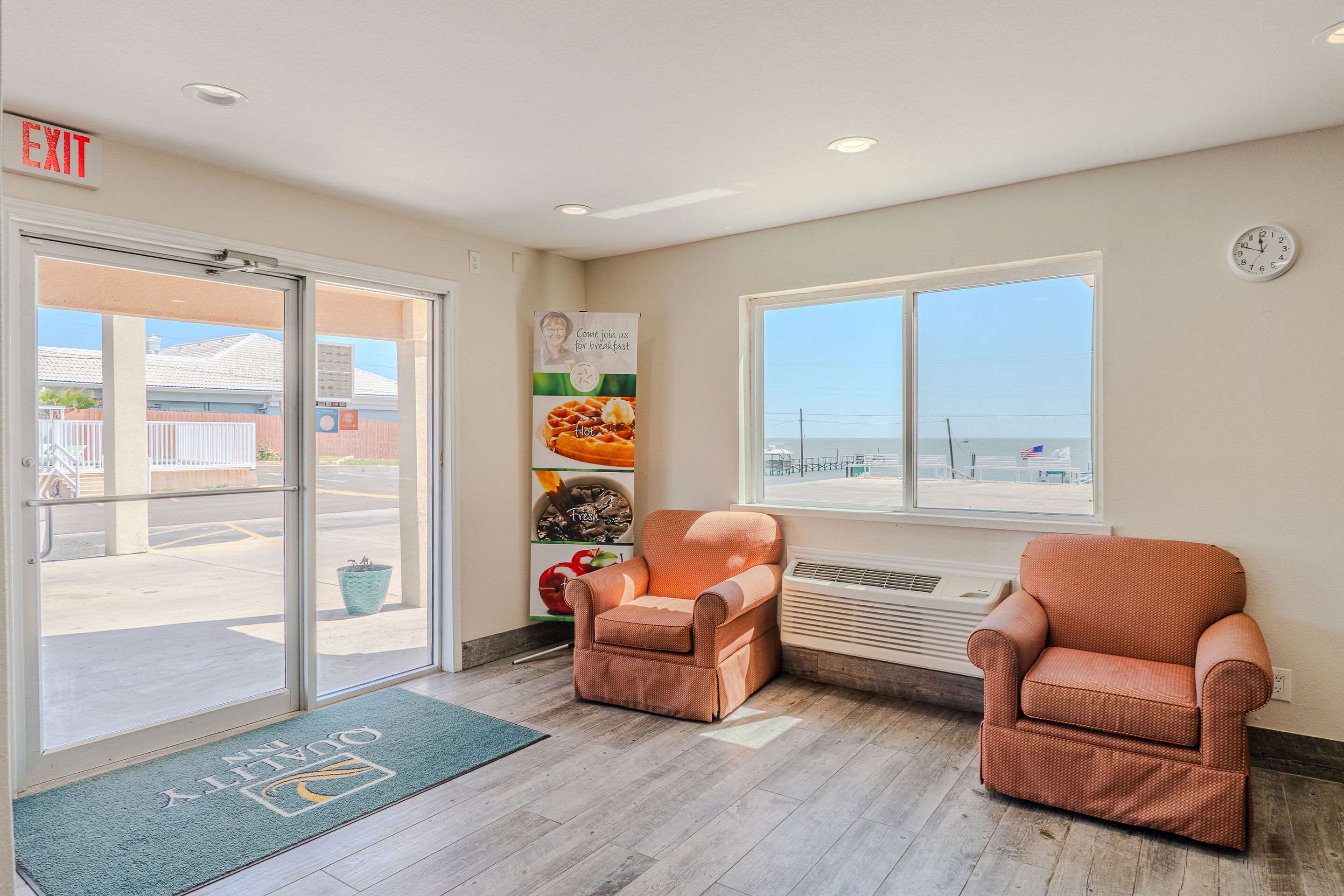 Hotel lobby | Quality Inn Rockport on Aransas Bay