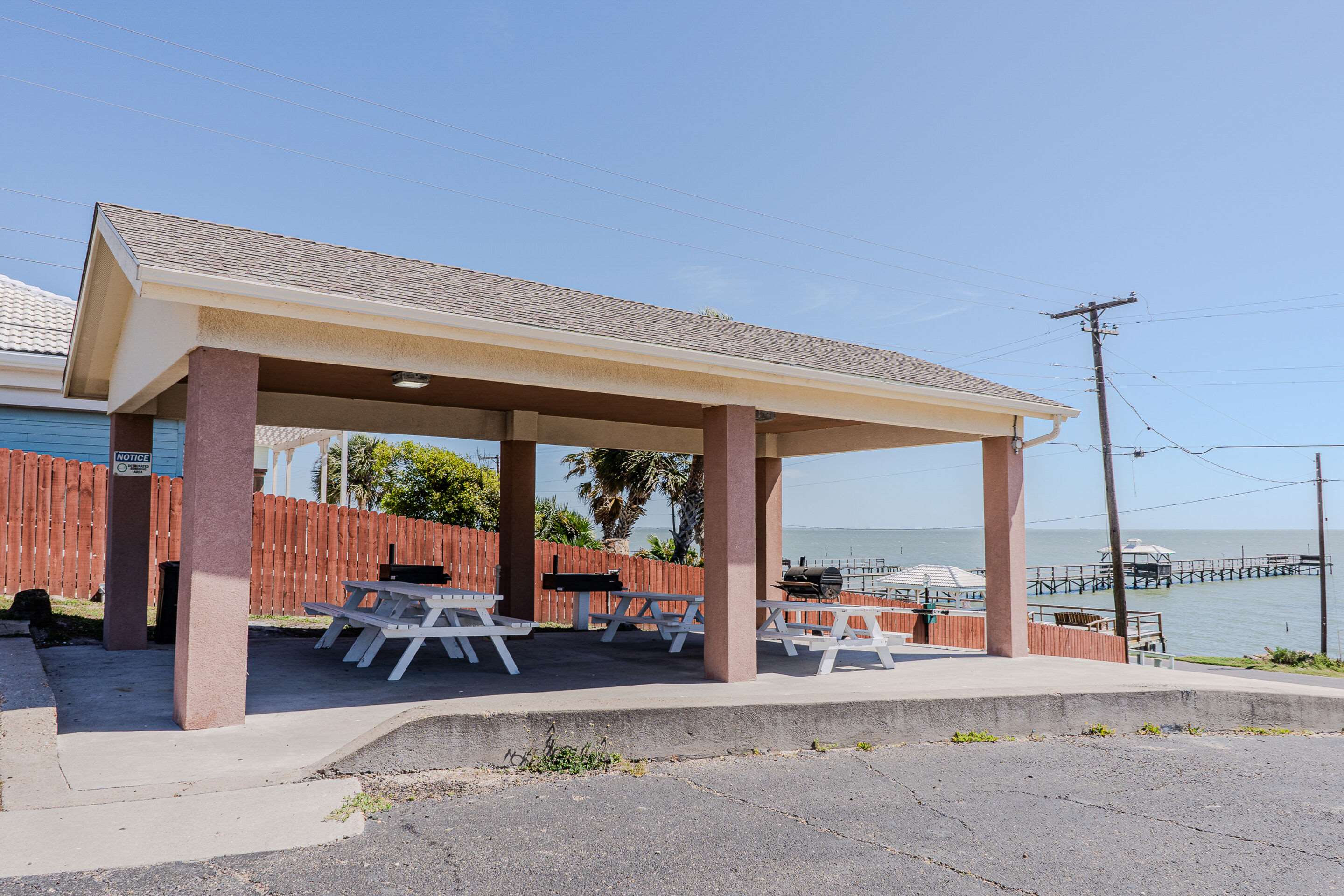 Hotel exterior | Quality Inn Rockport on Aransas Bay