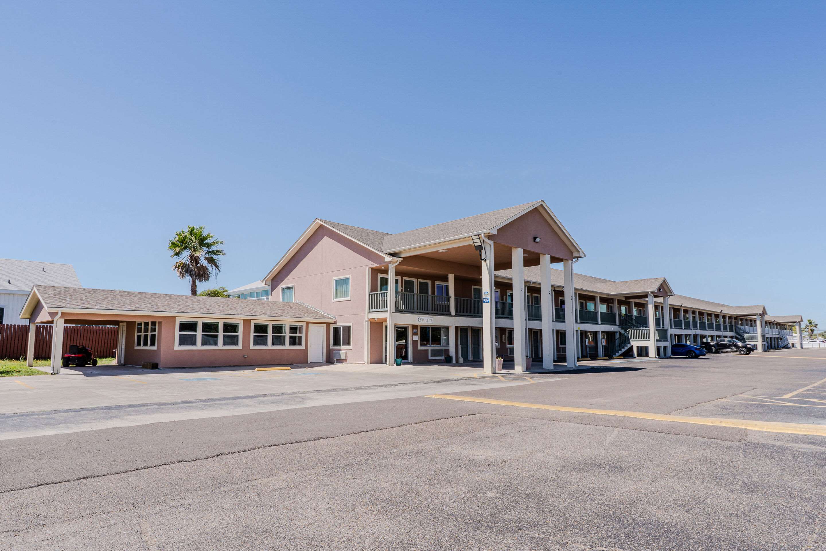 Hotel exterior | Quality Inn Rockport on Aransas Bay