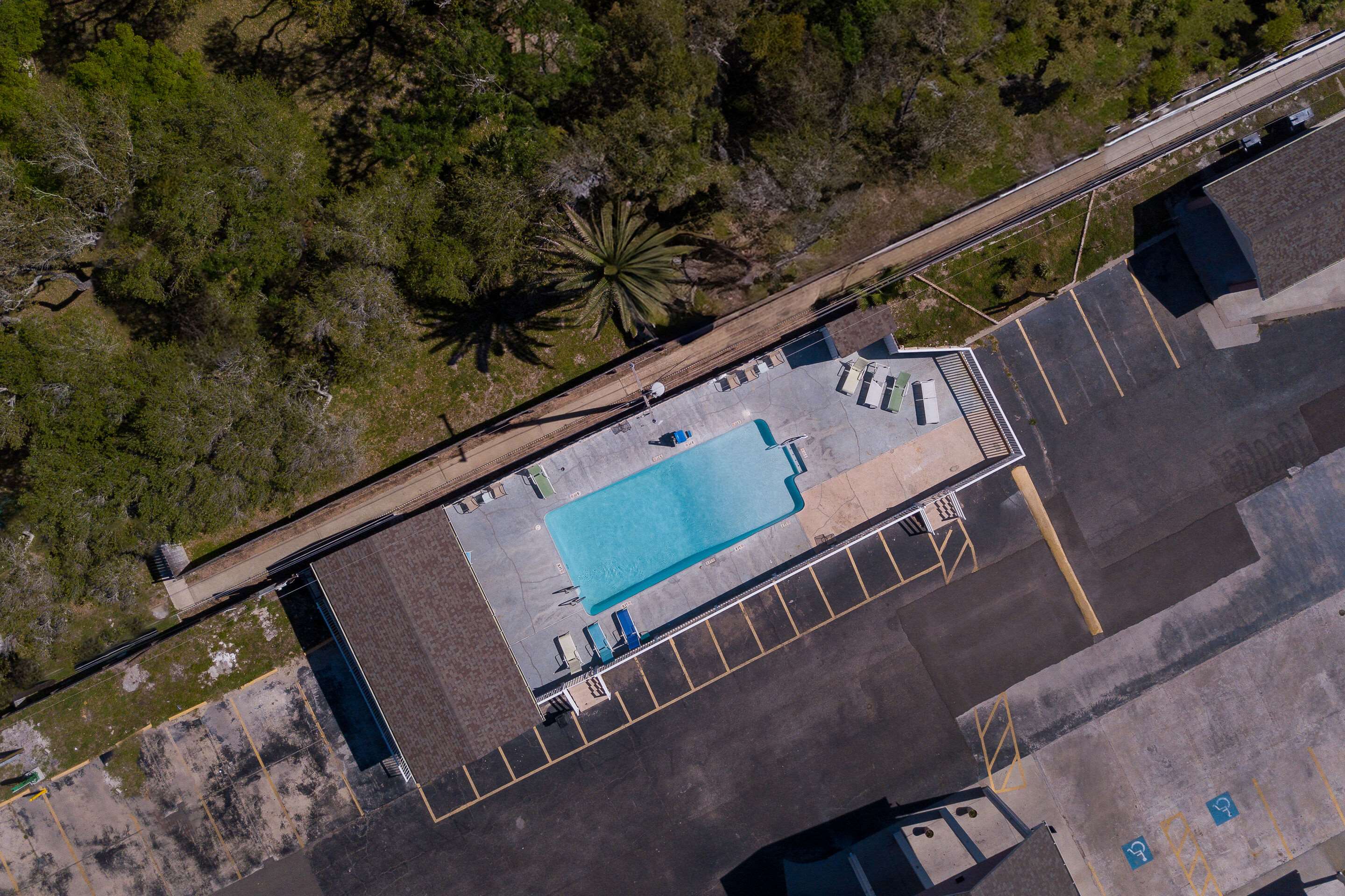 Aerial Pool View | Quality Inn Rockport on Aransas Bay