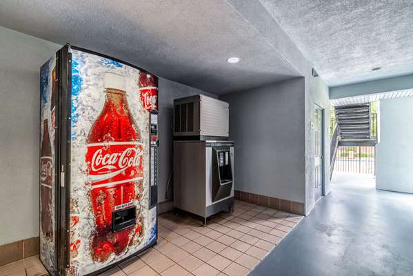  - Quality Inn & Suites Canton - I-20, Exit 527