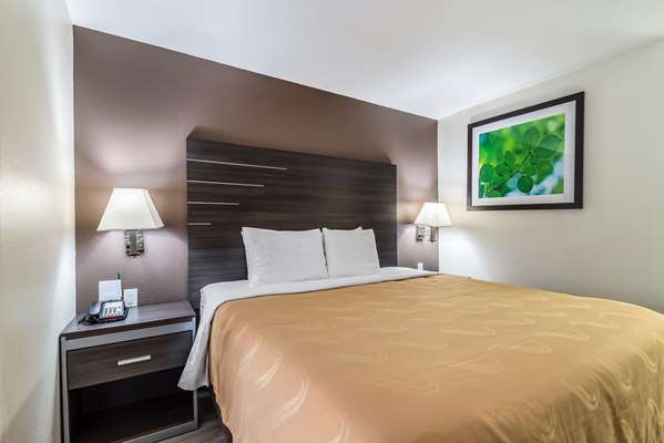  - Quality Inn & Suites Canton - I-20, Exit 527