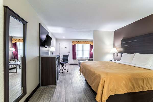  - Quality Inn & Suites Canton - I-20, Exit 527